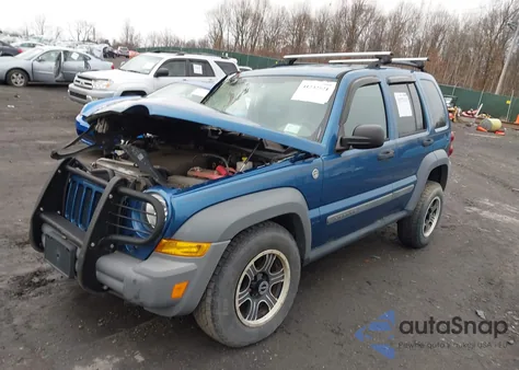 2005 Jeep Liberty Sport из США, поврежденный, VIN 1J4GL48585W695663